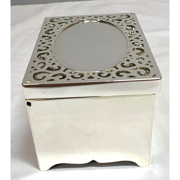 Silver-Plated Jewelry Box With Filigree Design & Velvet Lining For Keepsakes - Picture 3 of 7